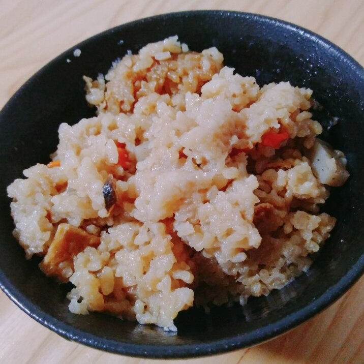 出汁で炊く炊き込みご飯